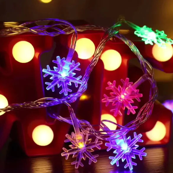 Frosty Glow Snowflake Lights