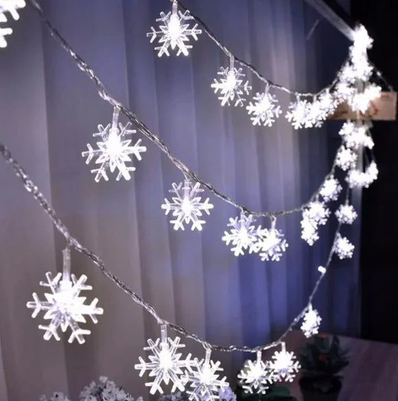 Frosty Glow Snowflake Lights